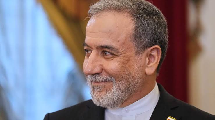 Iran’s Foreign Minister Warns of “Doomsday War” as Ceasefire Push Stalls